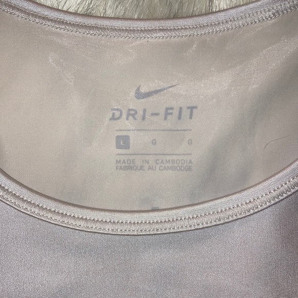 Nike Dri-fit Short Sleeve - Picture 2 of 2